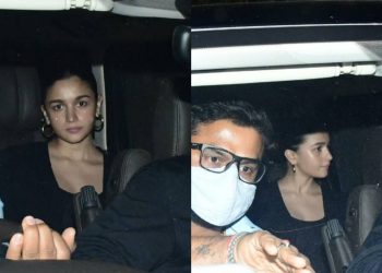 बच्चे को जन्म देने के बाद पहली बार कैमरे के सामने आई आलिया, लोगों ने कहा नहीं बदला है अब भी अंदाज